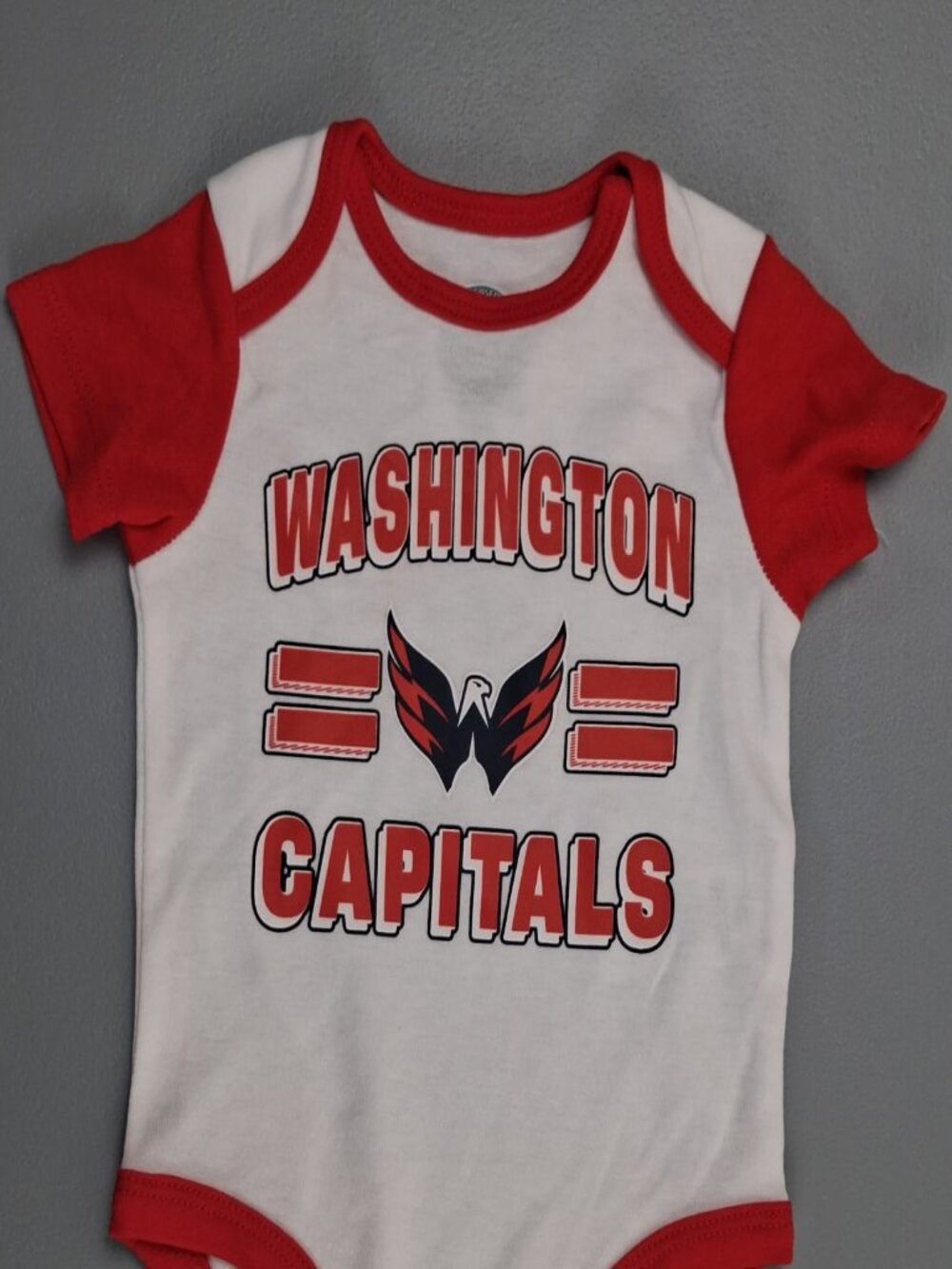 NHL Washington Capitals Infant Short Sleeve Bodysuit — 0-3M